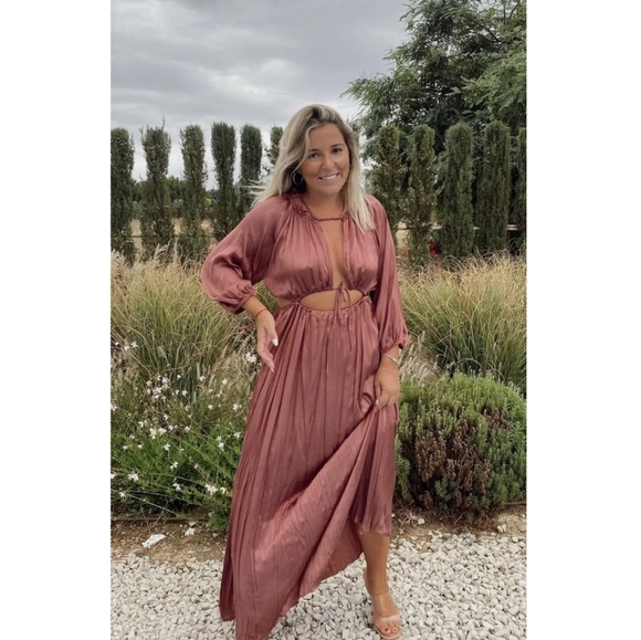 Zara * Satin Cut Out Maxi Dress - Picture 2 of 16
